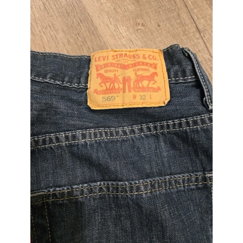 Men's Levi's 569 Loose Fit Shorts‎ Dark Wash Denim Jeans Size 32 12